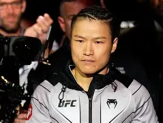 包含斯特林缺席多场比赛赛季前景蒙上阴影的词条